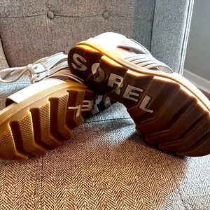 Sorel Joanie II Lace Huarache sandal 8.5 white